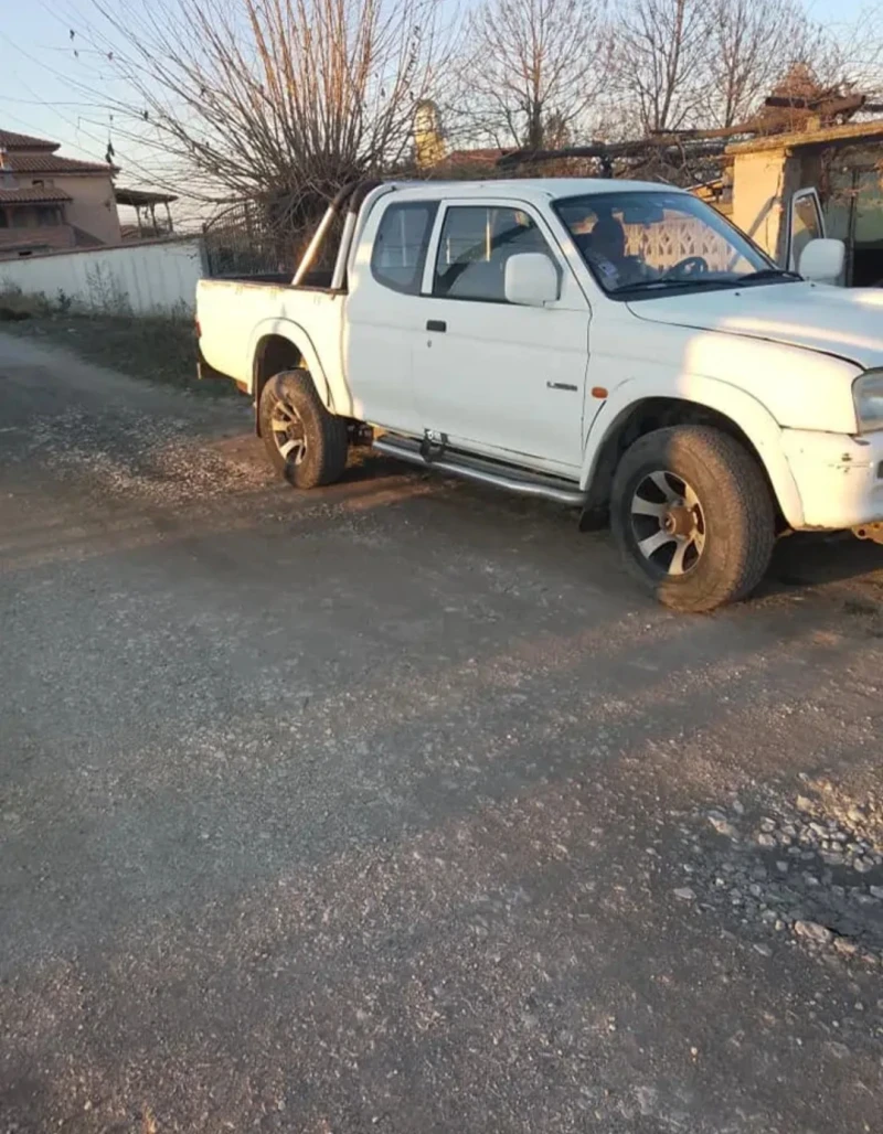 Mitsubishi L200, снимка 6 - Автомобили и джипове - 48233931