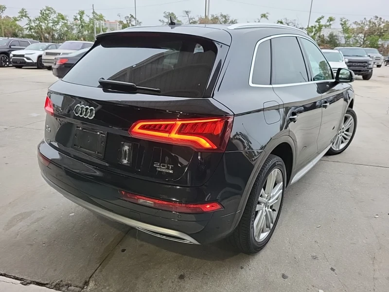 Audi Q5, снимка 4 - Автомобили и джипове - 48724578