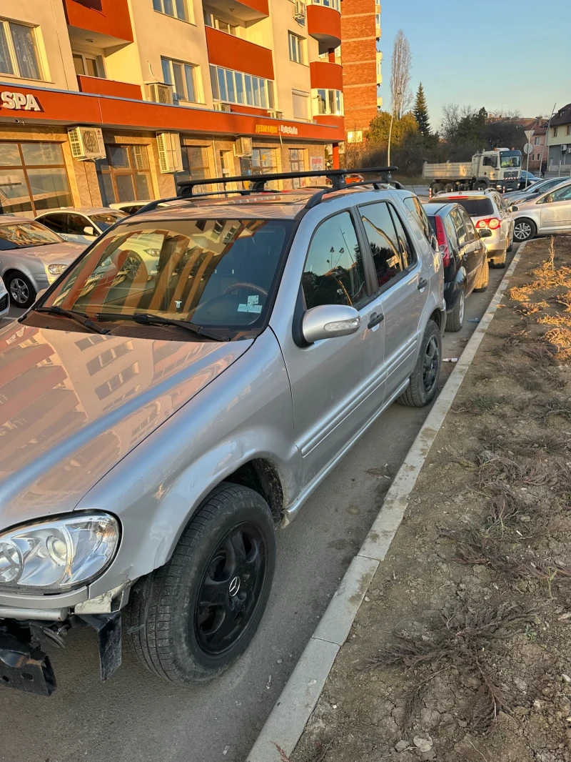 Mercedes-Benz ML 270, снимка 3 - Автомобили и джипове - 49225284