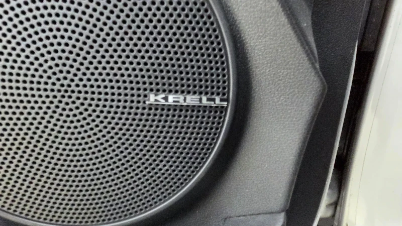 Hyundai Kona 64KWh/Premium/Шибидах/Blue link/Теглич, снимка 16 - Автомобили и джипове - 53512043