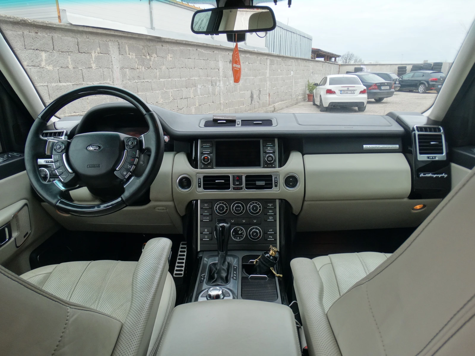 Land Rover Range rover Autobiography 5.0 SC, снимка 16 - Автомобили и джипове - 53981734