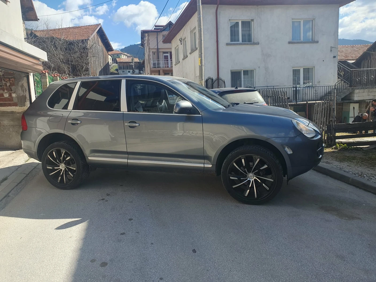 Porsche Cayenne 3.0i газ, снимка 2 - Автомобили и джипове - 54177234