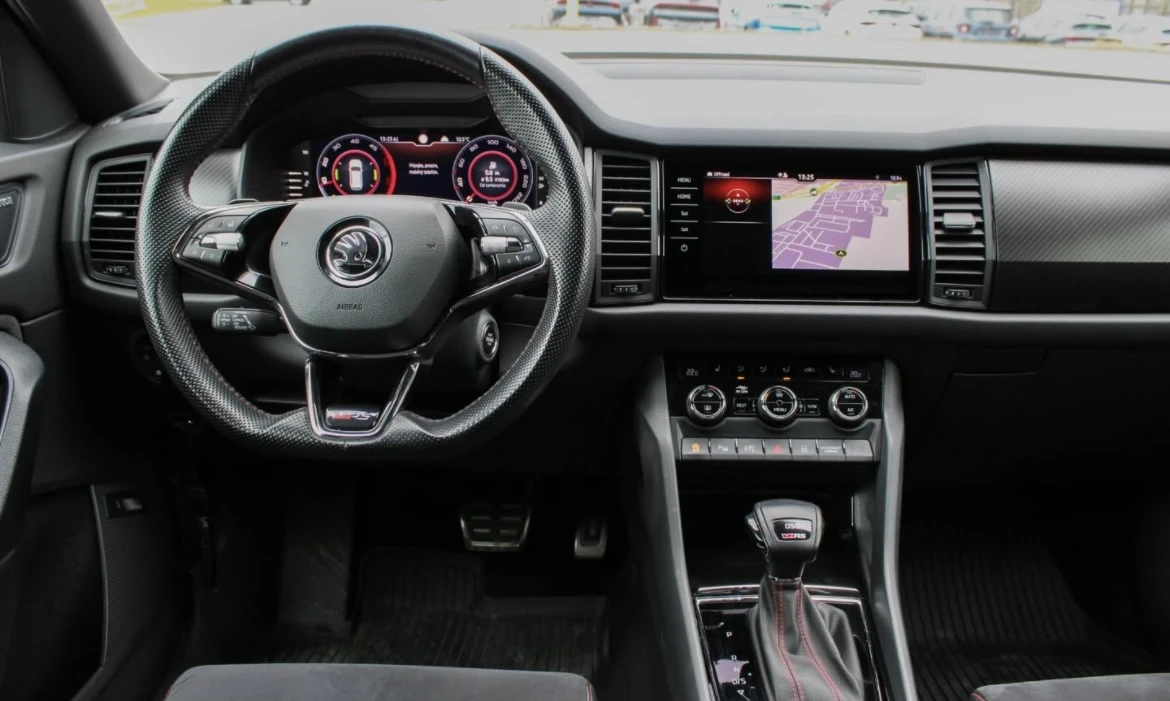 Skoda Kodiaq 2.0TDI RS DSG 4x4, снимка 7 - Автомобили и джипове - 54215834