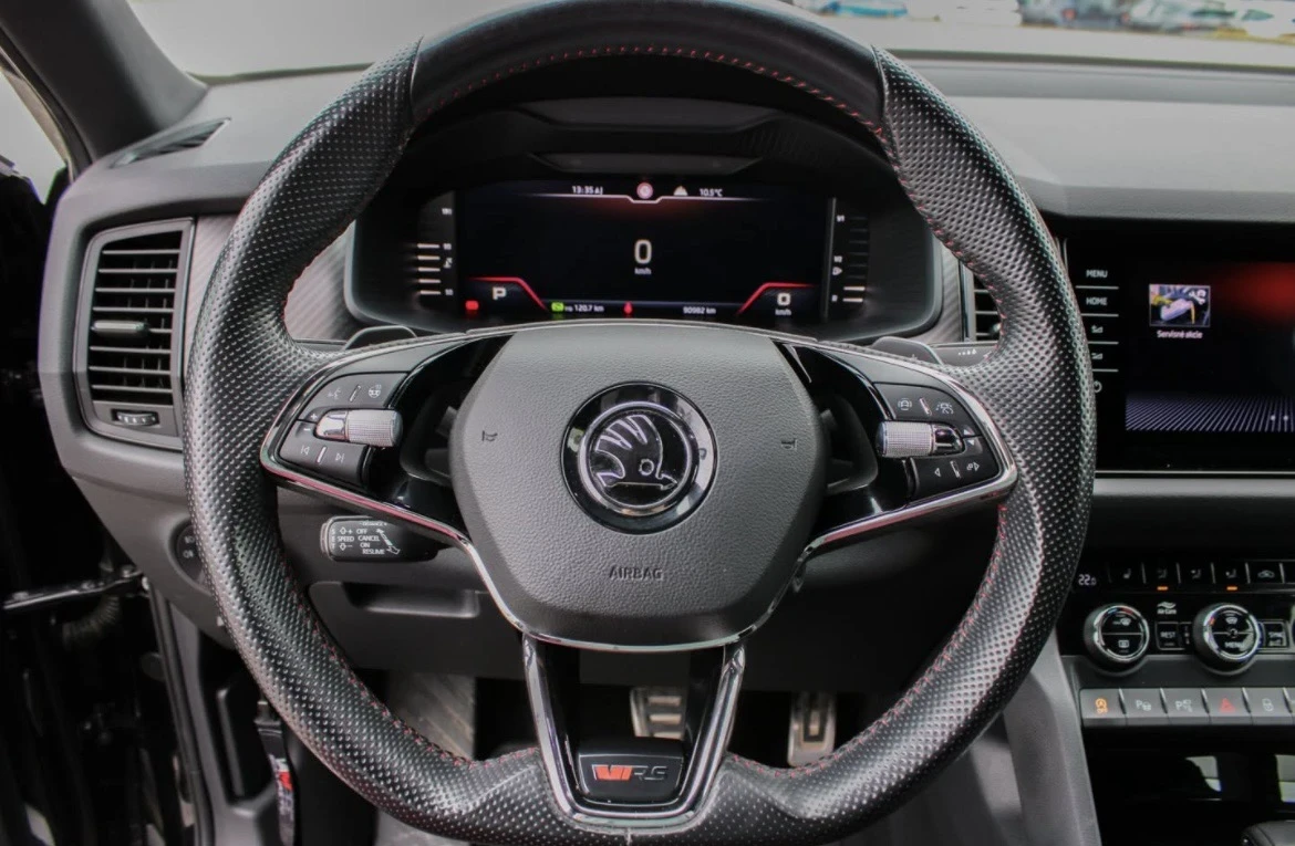 Skoda Kodiaq 2.0TDI RS DSG 4x4, снимка 14 - Автомобили и джипове - 54215834