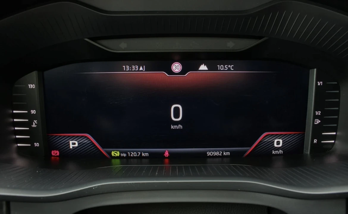 Skoda Kodiaq 2.0TDI RS DSG 4x4, снимка 13 - Автомобили и джипове - 54215834