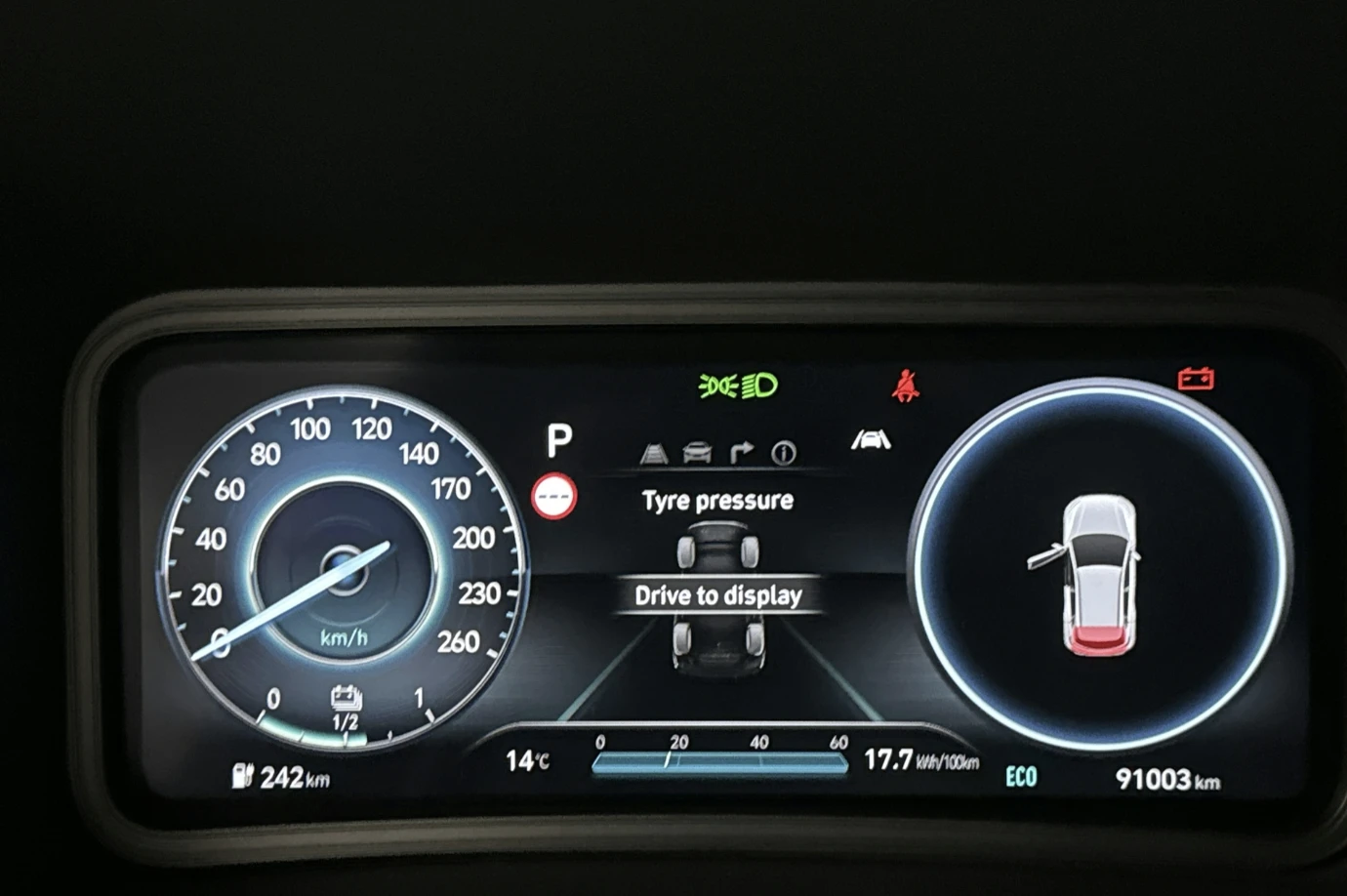 Hyundai Kona 64 kWh Prime, снимка 6 - Автомобили и джипове - 54738386