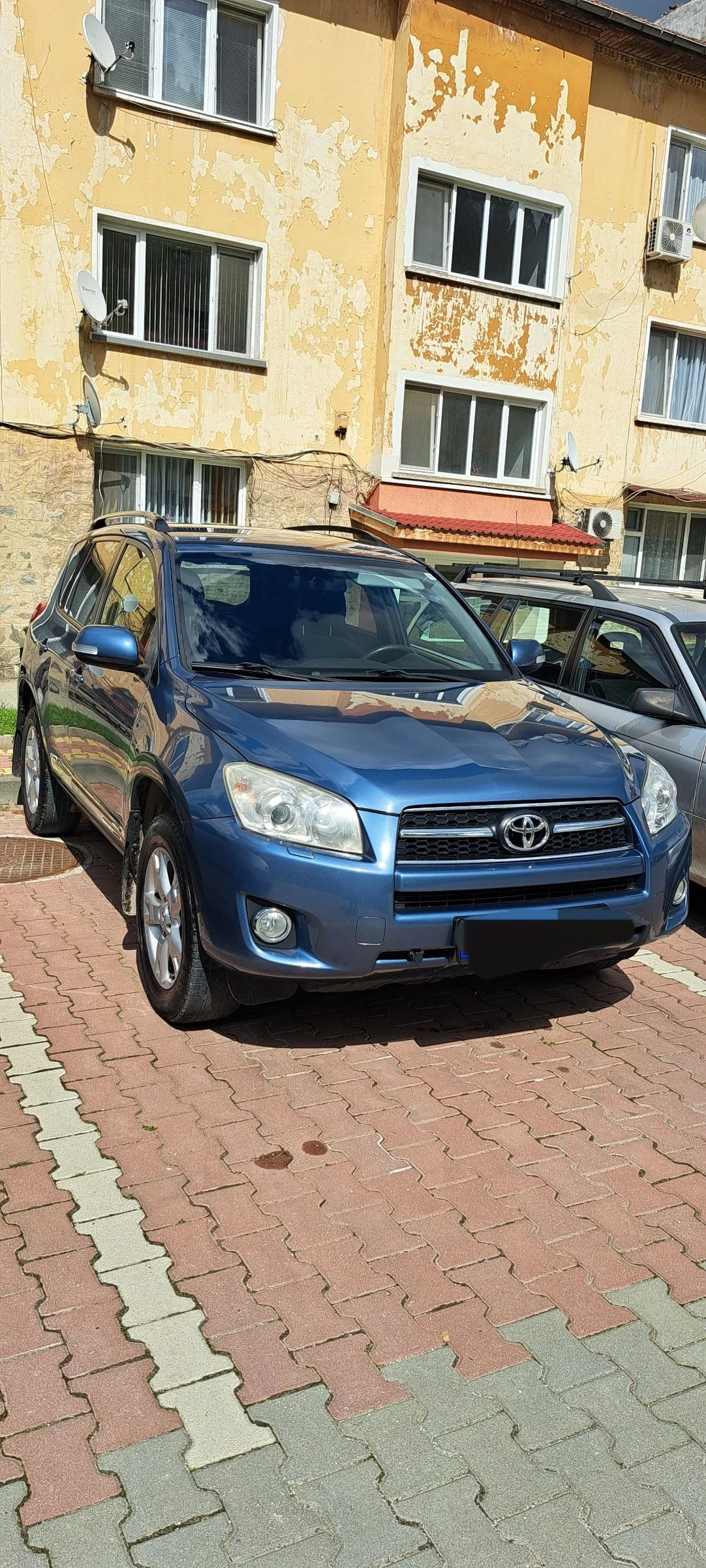 Toyota Rav4, снимка 10 - Автомобили и джипове - 54787560