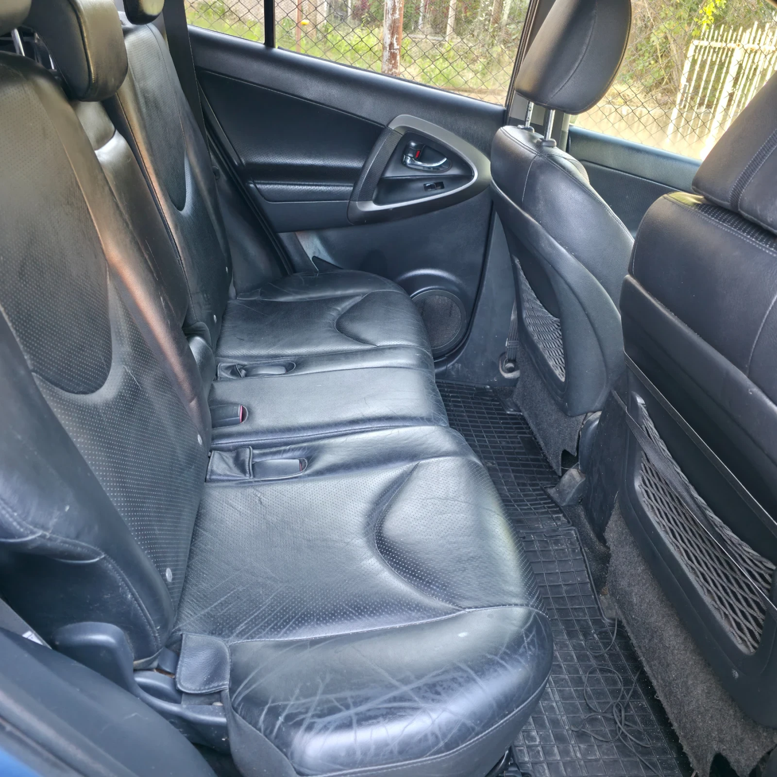 Toyota Rav4 2.2 d4d 150кс, снимка 7 - Автомобили и джипове - 55592321