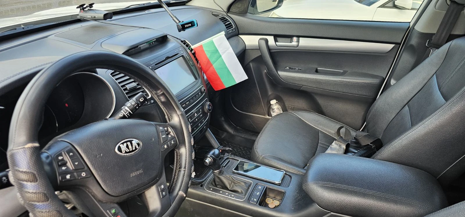 Kia Sorento 2.4 GDI AWD, снимка 6 - Автомобили и джипове - 55746316