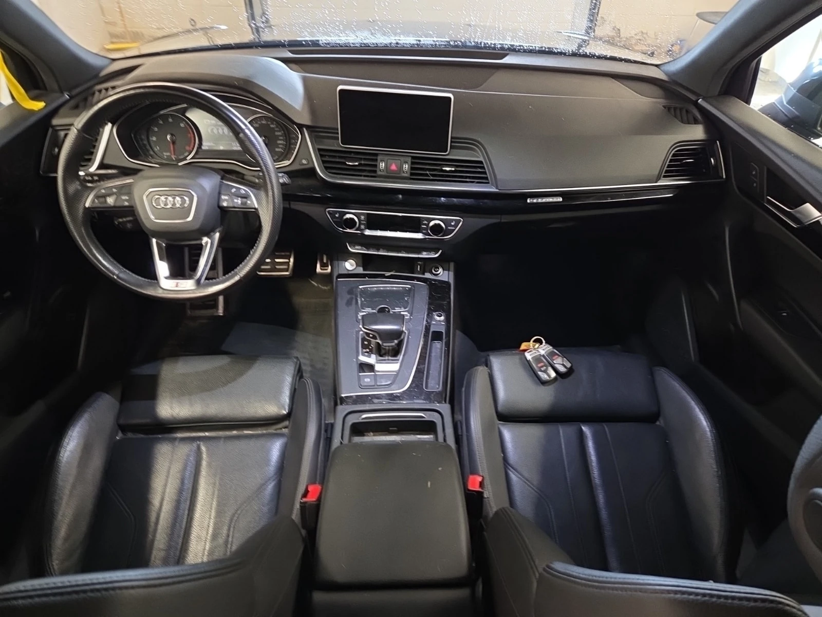 Audi Q5 PROGRESSIV / BLACK OPTIC / CARFAX, снимка 10 - Автомобили и джипове - 55831818