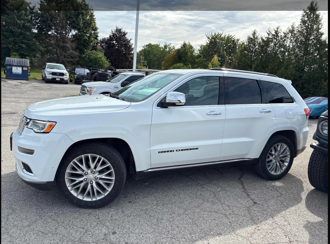 Jeep Grand cherokee 3.6 SUMMIT * КРАЙНА ЦЕНА* FULL HARMAN KARDON, снимка 4 - Автомобили и джипове - 56175745
