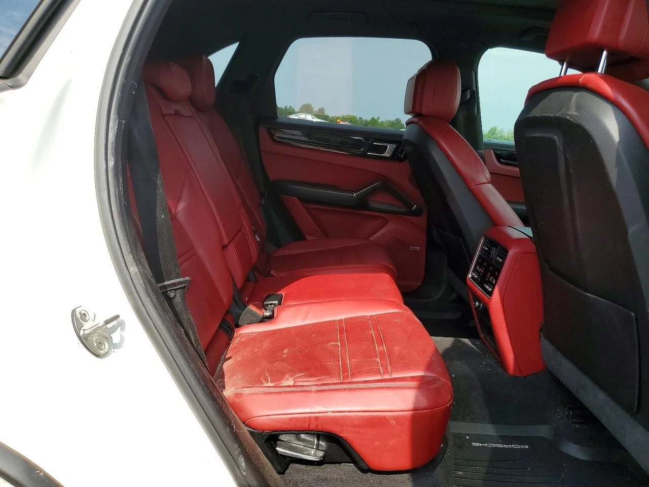 Porsche Cayenne MATRIX| 360| ЧЕРВЕН САЛОН| ПАНО, снимка 11 - Автомобили и джипове - 56366870