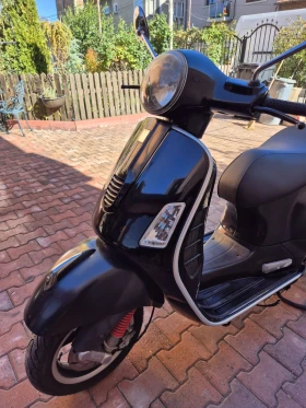  Vespa 300