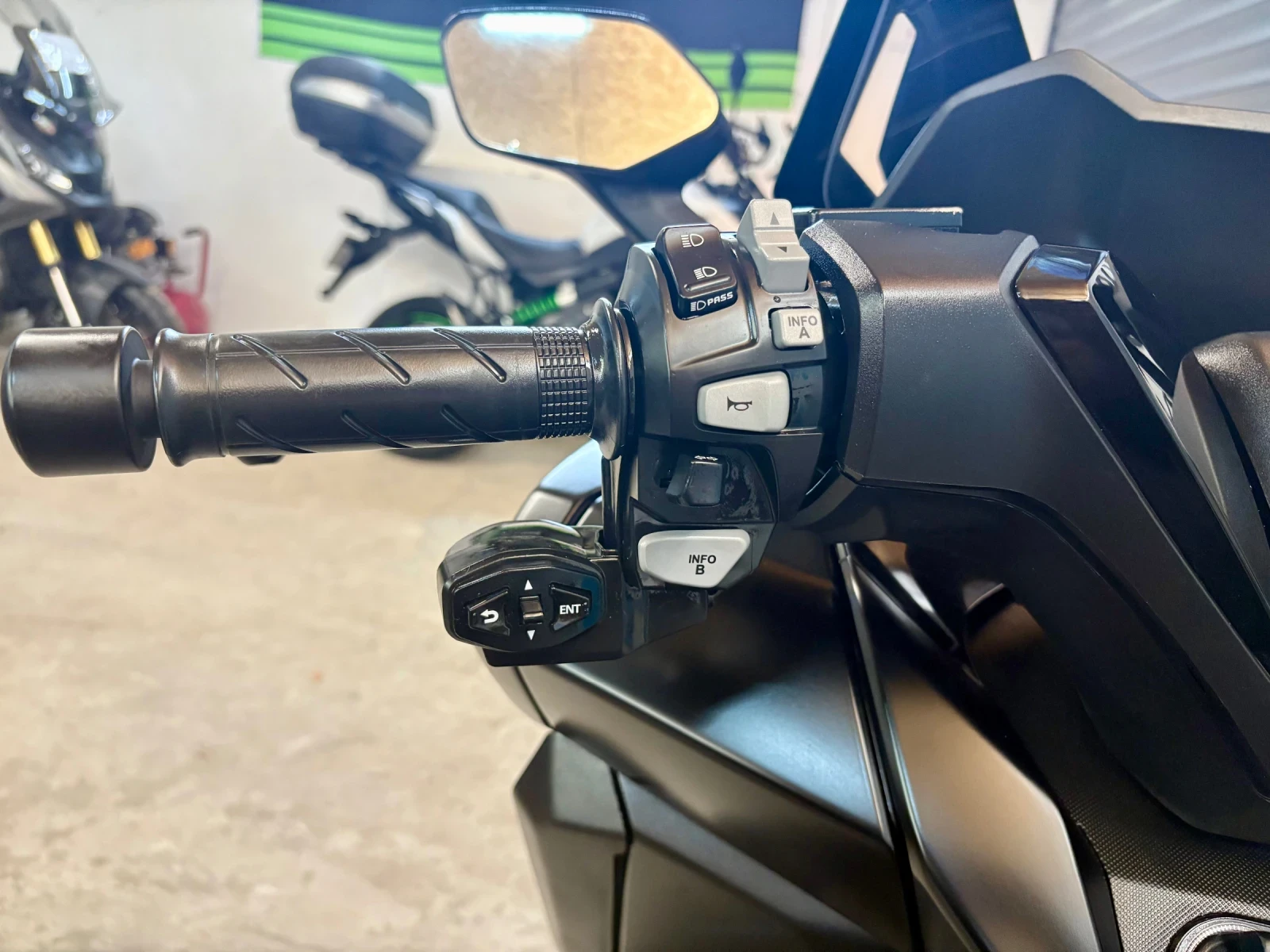 Honda Forza 350i ABS TCS LED | Mobile.bg   14