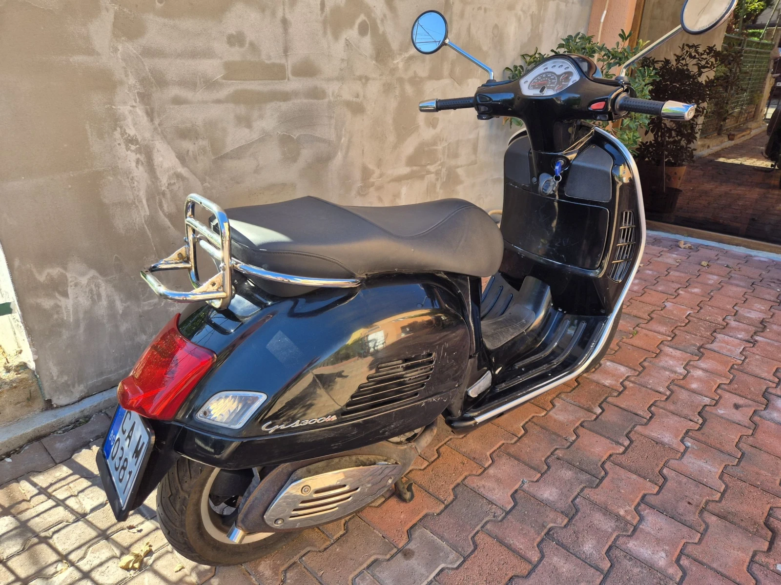 Vespa 300 Gts - изображение 3