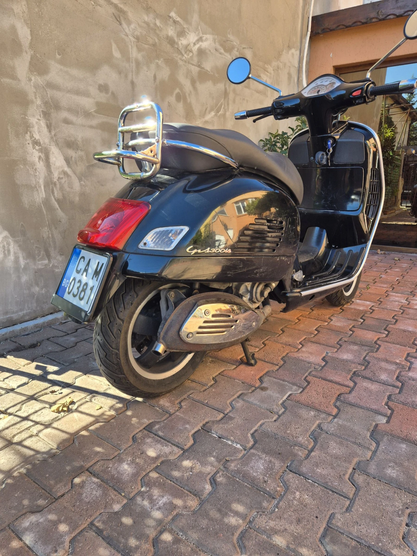 Vespa 300 Gts - изображение 7