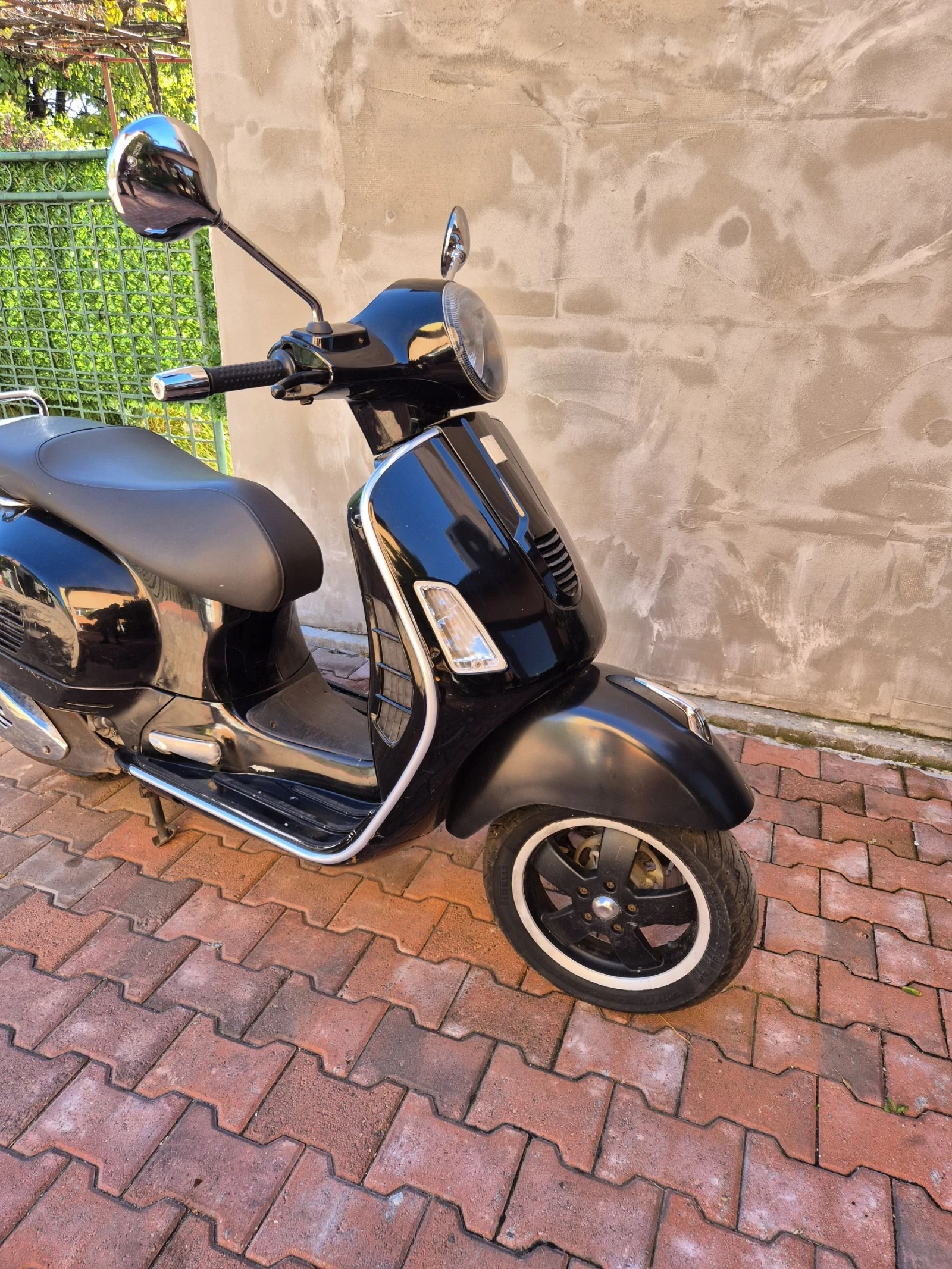 Vespa 300 Gts - изображение 2
