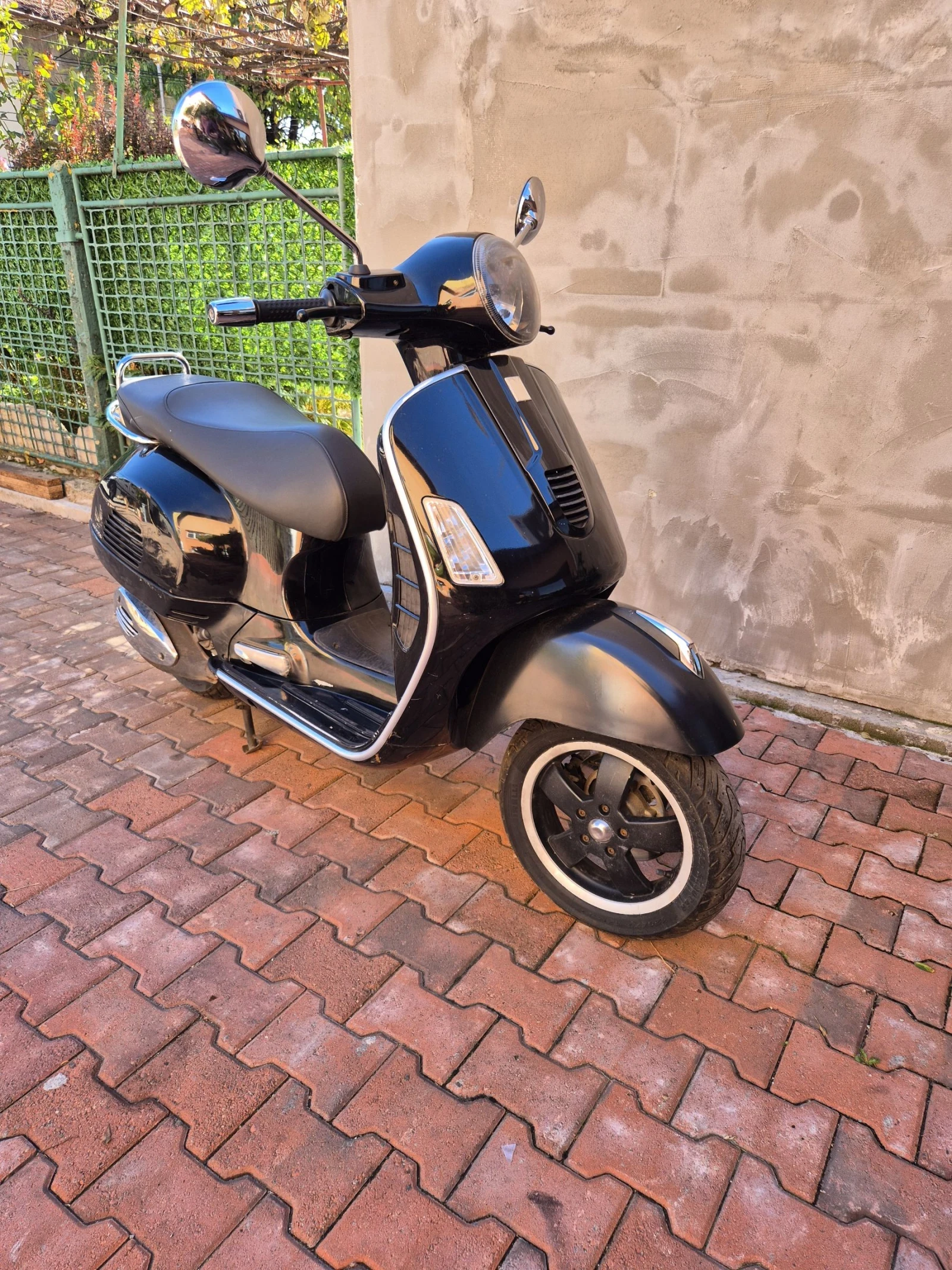 Vespa 300 Gts - изображение 9