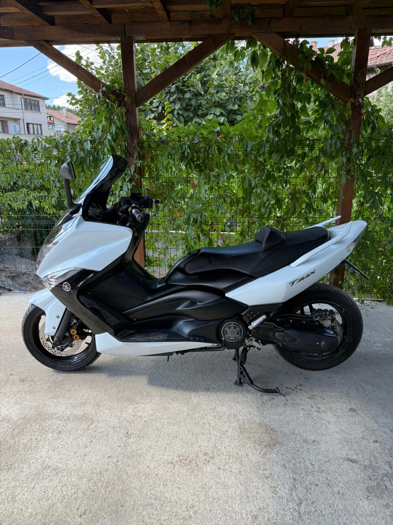 Yamaha T-max