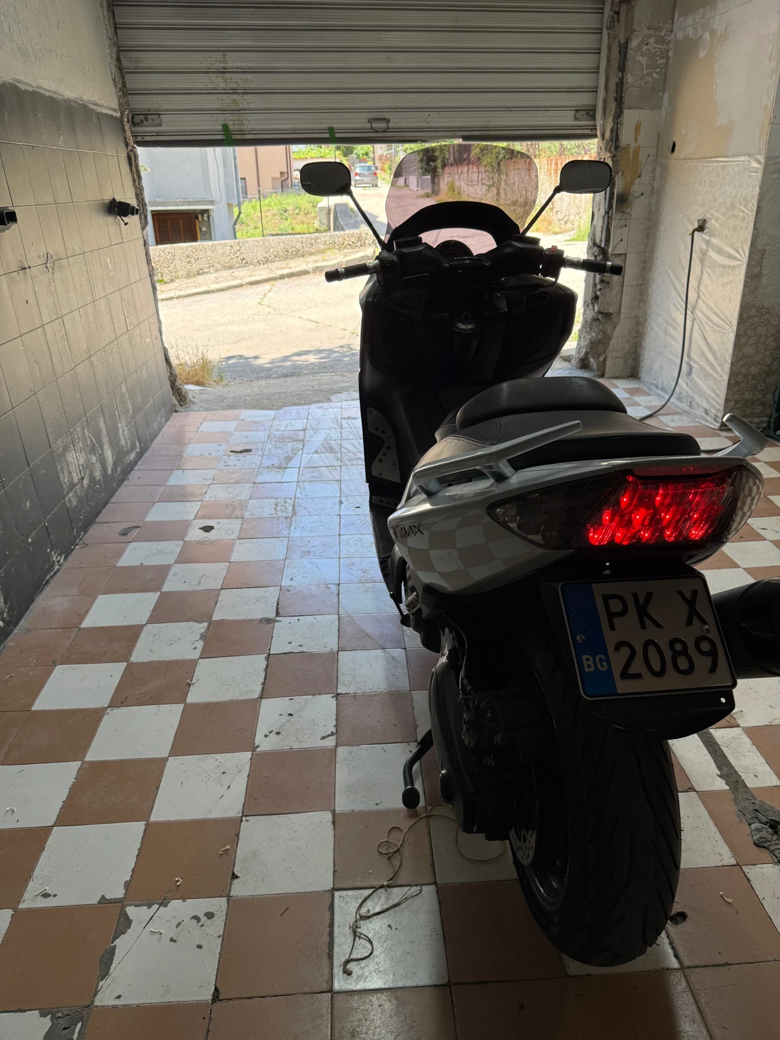 Yamaha T-max, снимка 2 - Мотоциклети и мототехника - 55706853