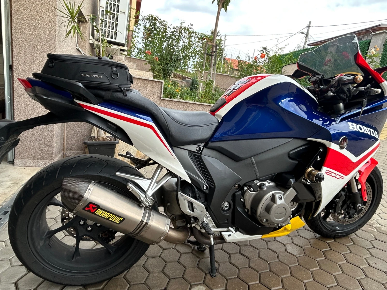 Honda Vfr 1200F DCT, снимка 5 - Мотоциклети и мототехника - 56561034