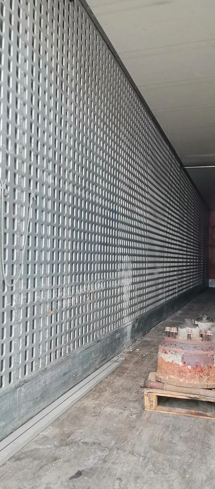 Полуремарке Talson Дрехарка за склад или др, снимка 3 - Ремаркета - 53996505