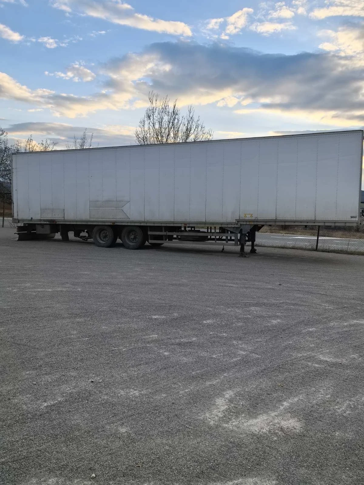 Полуремарке Talson Дрехарка за склад или др, снимка 6 - Ремаркета - 53996505