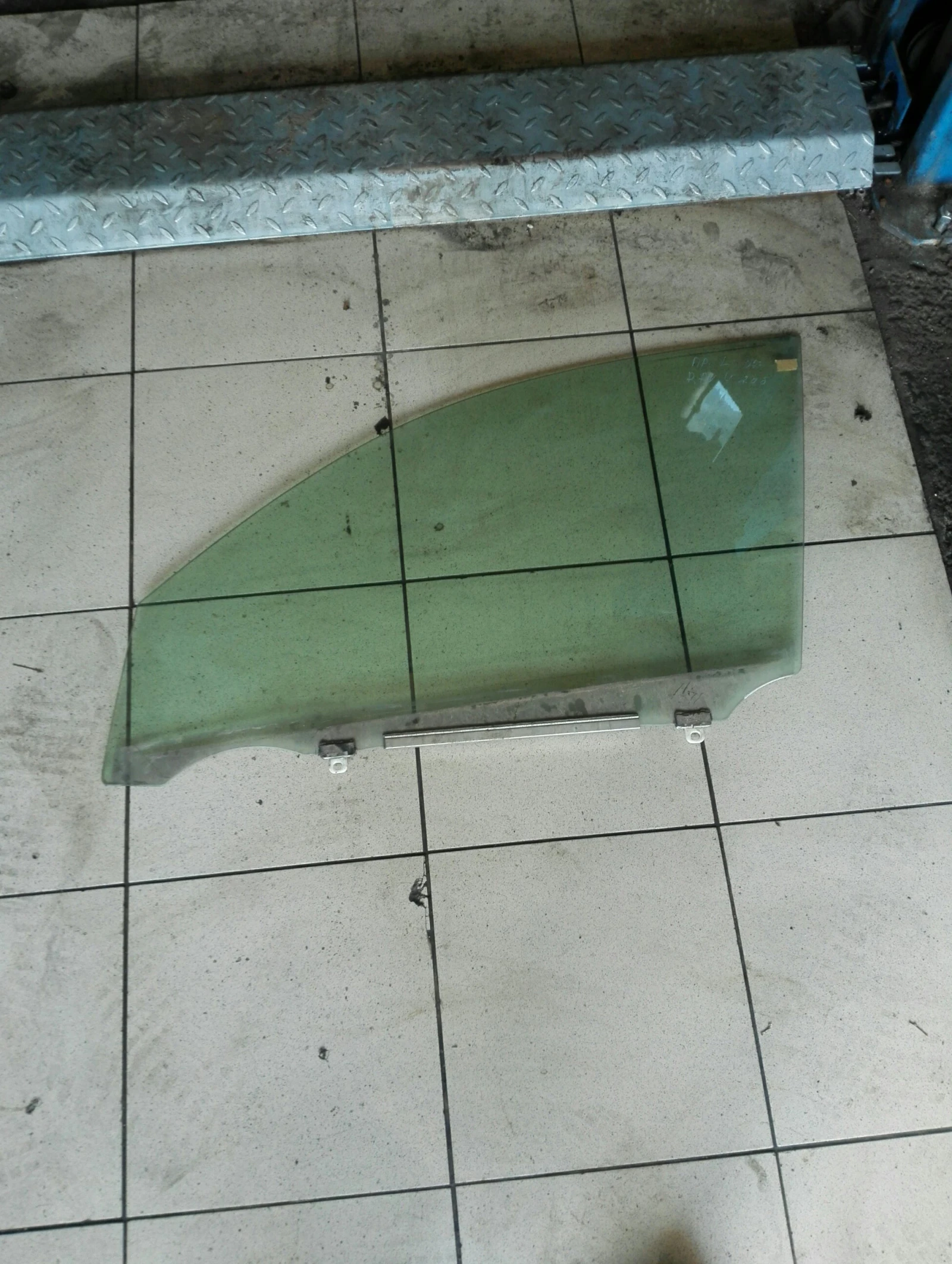 ������ ������ ���� ������ ���4 07�. | Mobile.bg � ����������� 1