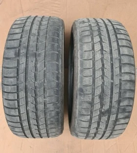 Гуми Зимни 225/45R17, снимка 1 - Гуми и джанти - 47426883