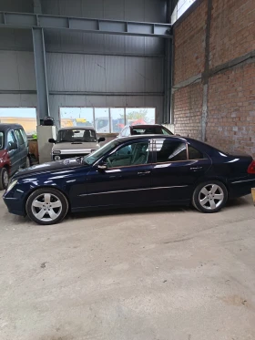 Mercedes-Benz E 320, снимка 4