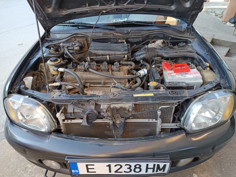 Nissan Micra 1.0i 16v, снимка 4 - Автомобили и джипове - 49201052