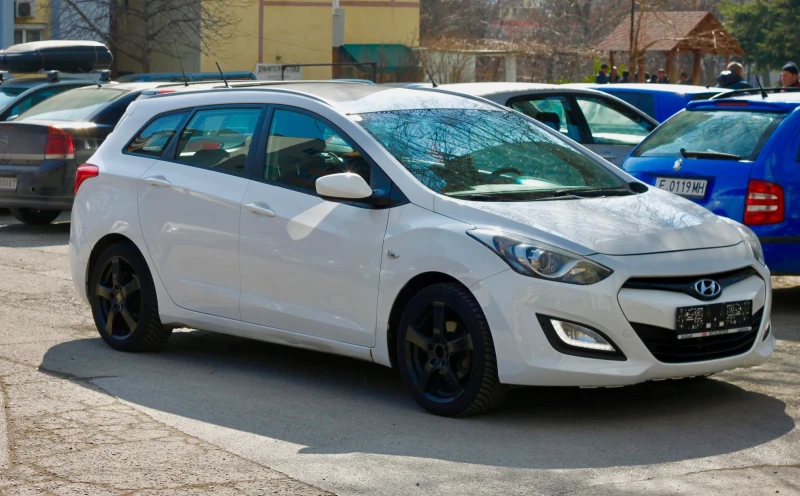 Hyundai I30 Euro 5, снимка 3 - Автомобили и джипове - 49254120