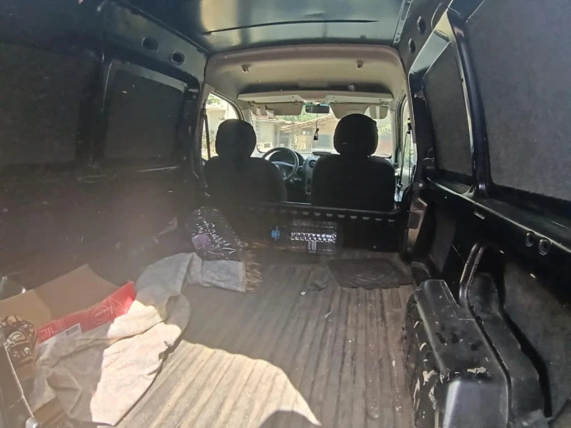 Citroen Berlingo, снимка 5 - Автомобили и джипове - 52459787