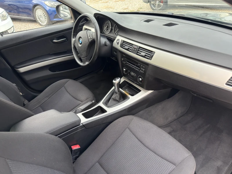 BMW 318 1.8 i, снимка 11 - Автомобили и джипове - 52140036