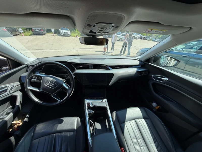 Audi E-Tron, снимка 3 - Автомобили и джипове - 52322849
