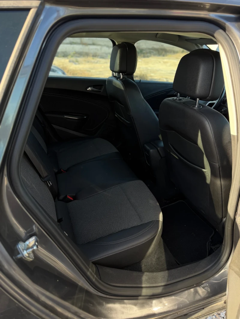 Opel Astra 1.7CDTI, 125к.с, НАВИГАЦИЯ, КЛИМАТРОНИК, РЕАЛНИ КМ, снимка 5 - Автомобили и джипове - 52590138