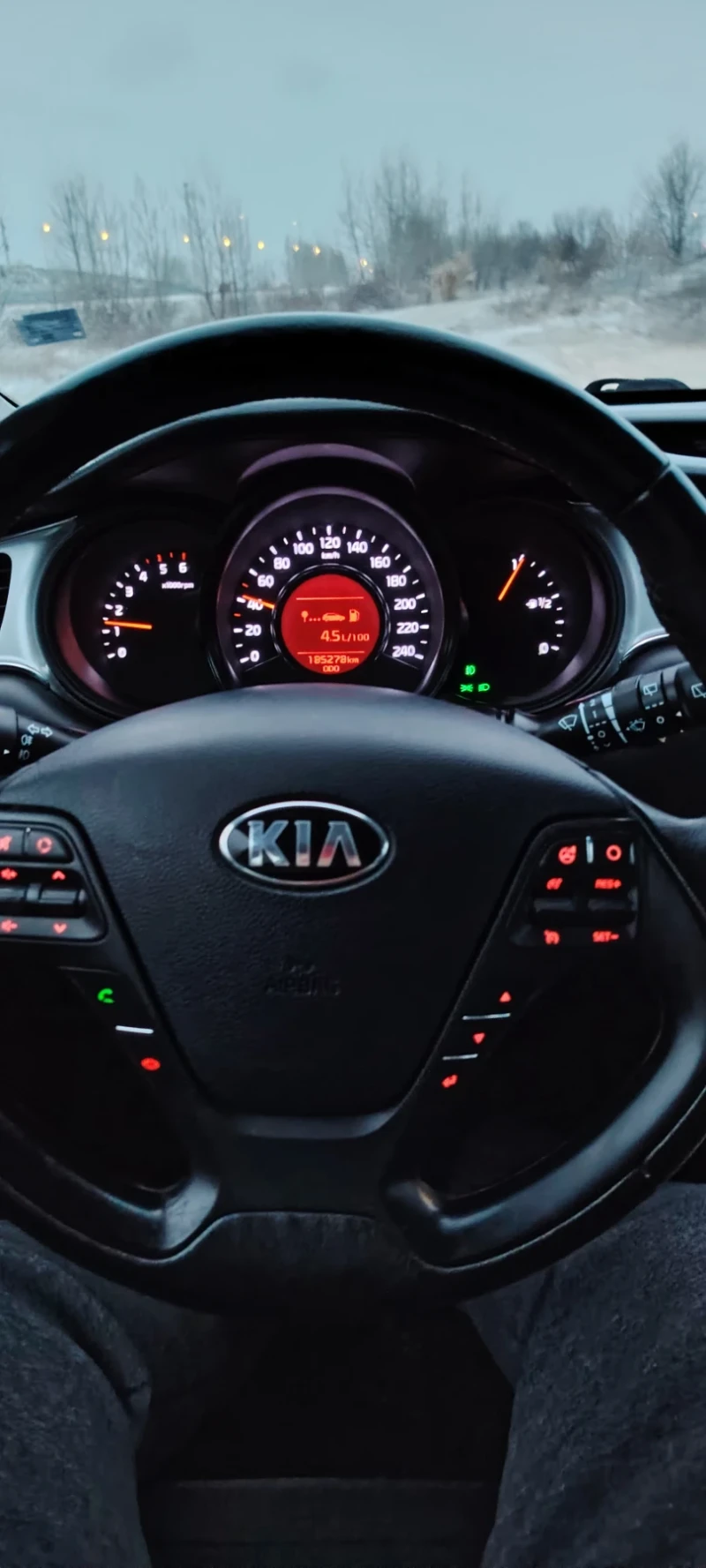 Kia Ceed, снимка 17 - Автомобили и джипове - 53123073