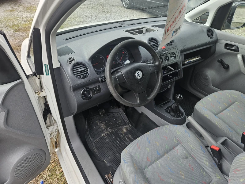 VW Caddy 1.9tdi, снимка 8 - Автомобили и джипове - 53446005