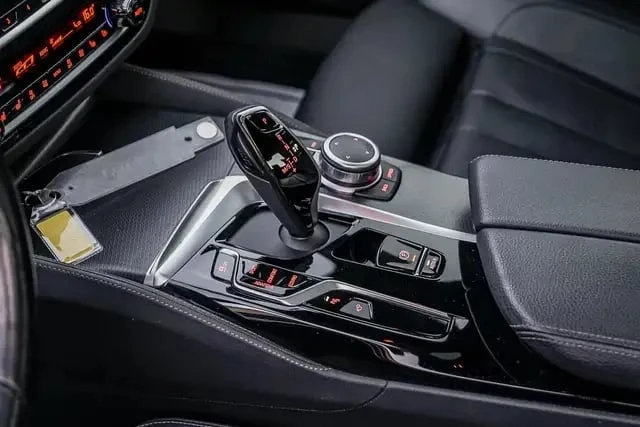 BMW 550 * XDRIVE* CARFAX* ������* 360* �����* ��������*  | Mobile.bg � ����������� 15