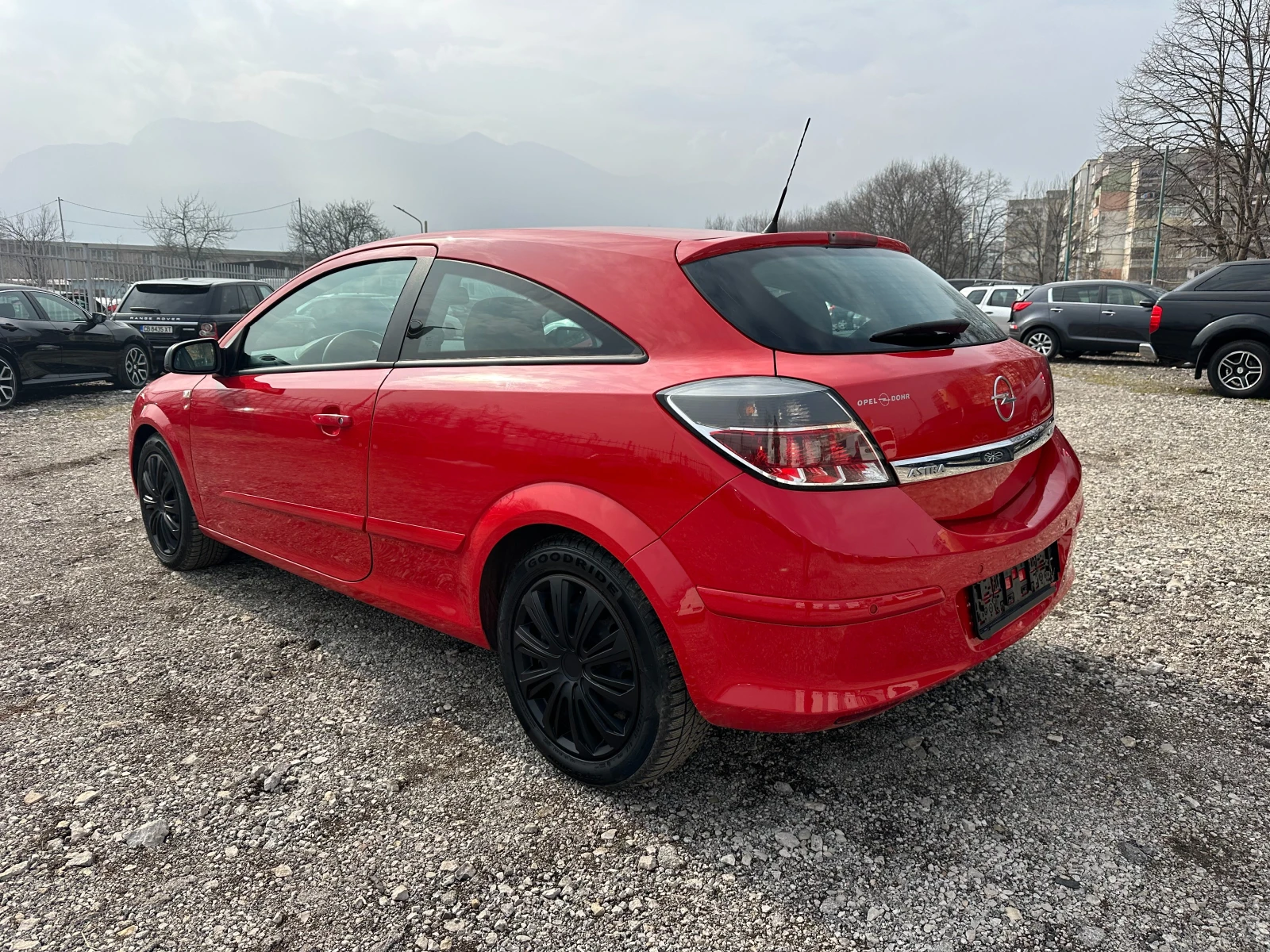 Opel Astra 1.4i 90kc GTC - изображение 3