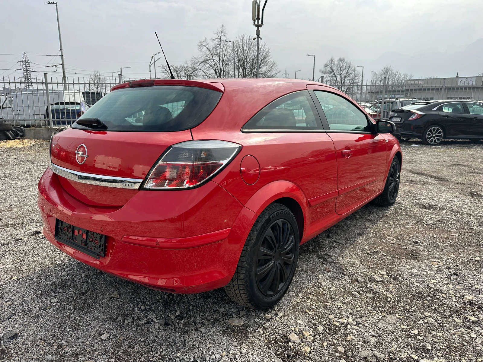 Opel Astra 1.4i 90kc GTC - изображение 5