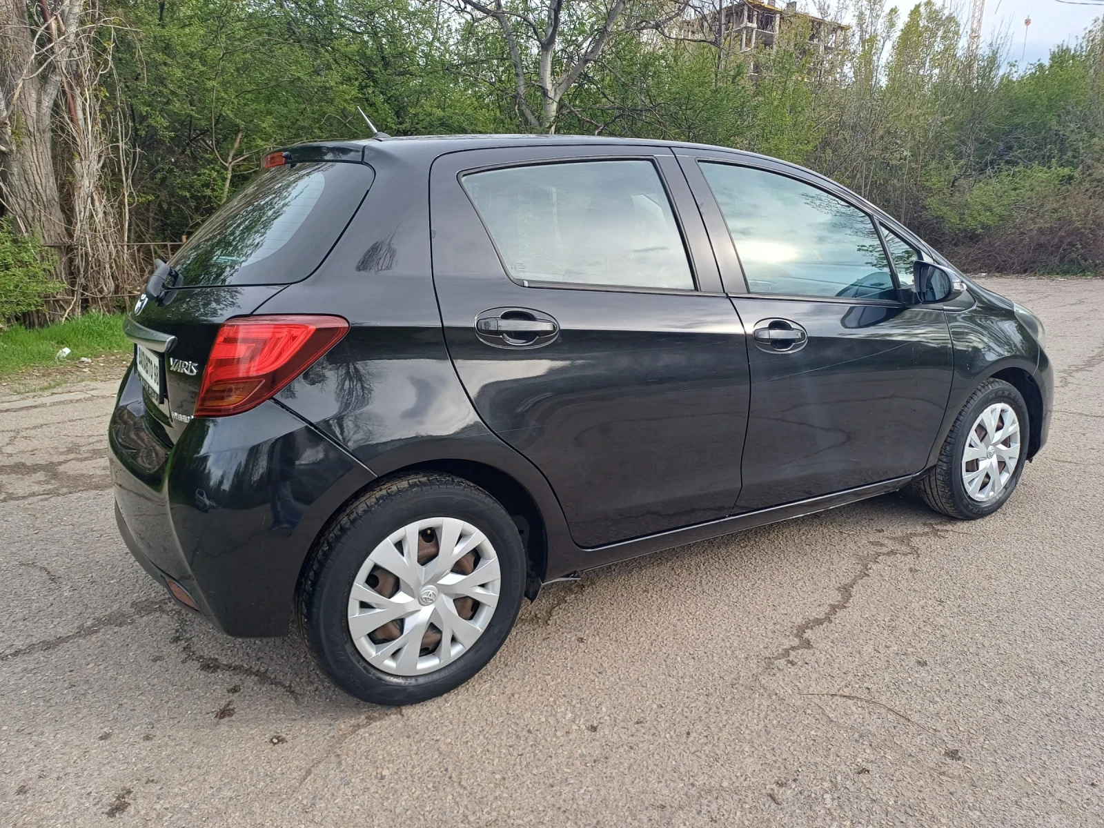 Toyota Yaris 1.5 HYBRID - изображение 5