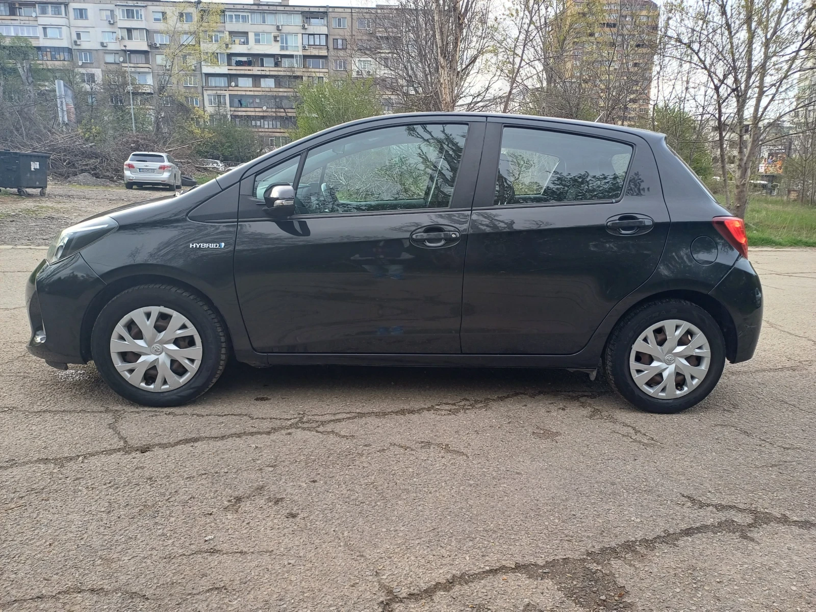 Toyota Yaris 1.5 HYBRID - изображение 8