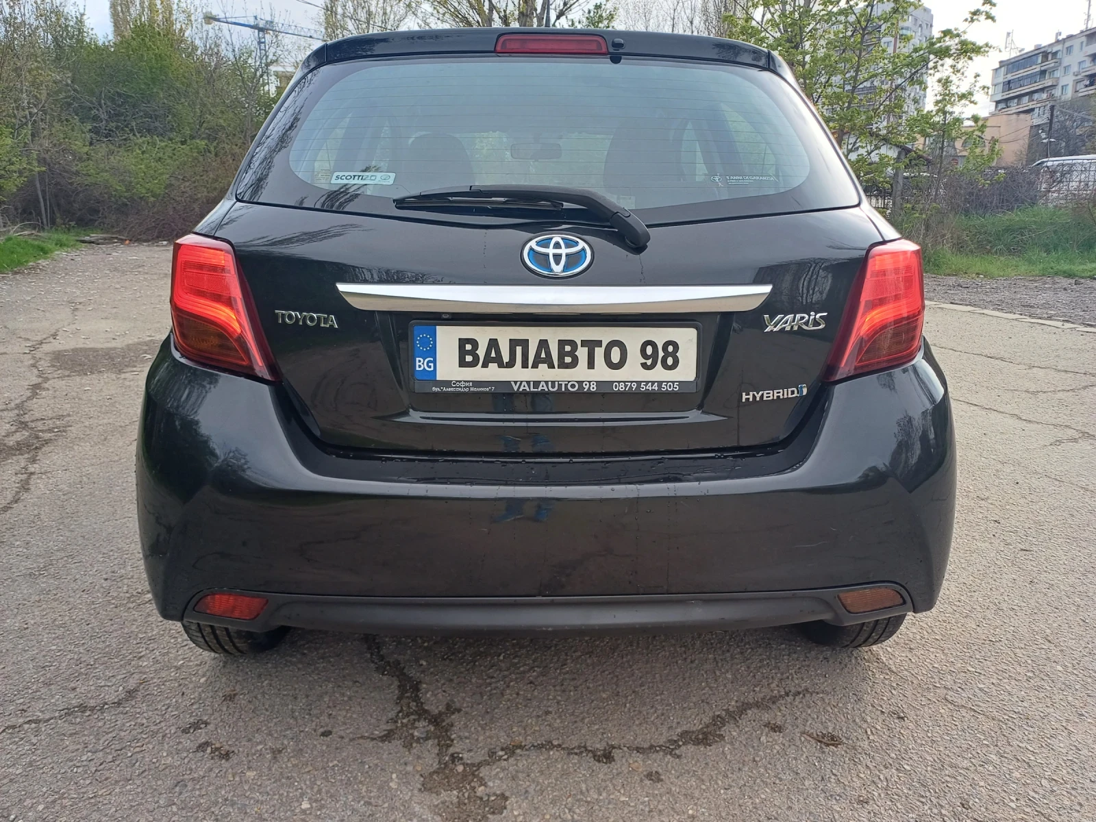 Toyota Yaris 1.5 HYBRID - изображение 6