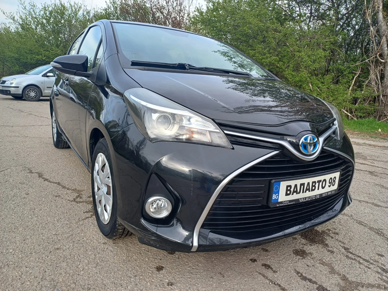 Toyota Yaris 1.5 HYBRID - изображение 3