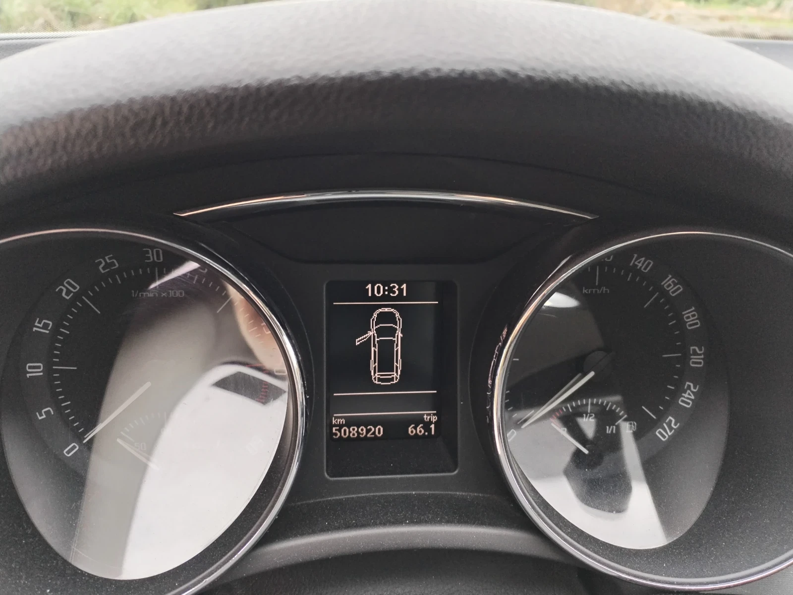 Skoda Superb, снимка 10 - Автомобили и джипове - 53424311