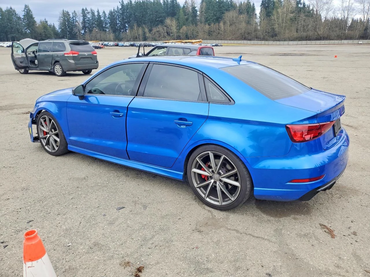 Audi Rs3 2.5 TFSI S-TRONIC / ДИГ.ТАБЛО / ПОДГРЕВИ, снимка 6 - Автомобили и джипове - 53805813