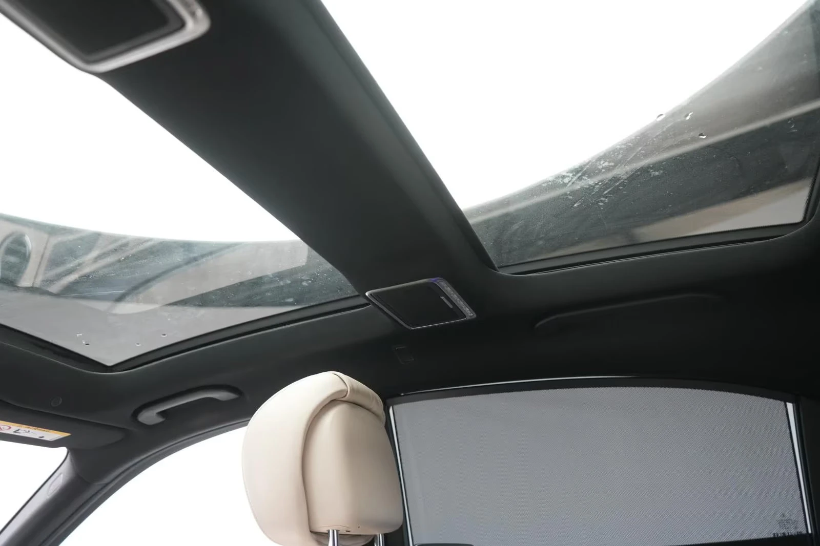 Mercedes-Benz S 350 d/AMG/286HP/L/MASSAGE/360/BURM/PANO/MEMO/HUD/902g, снимка 15 - Автомобили и джипове - 53818094