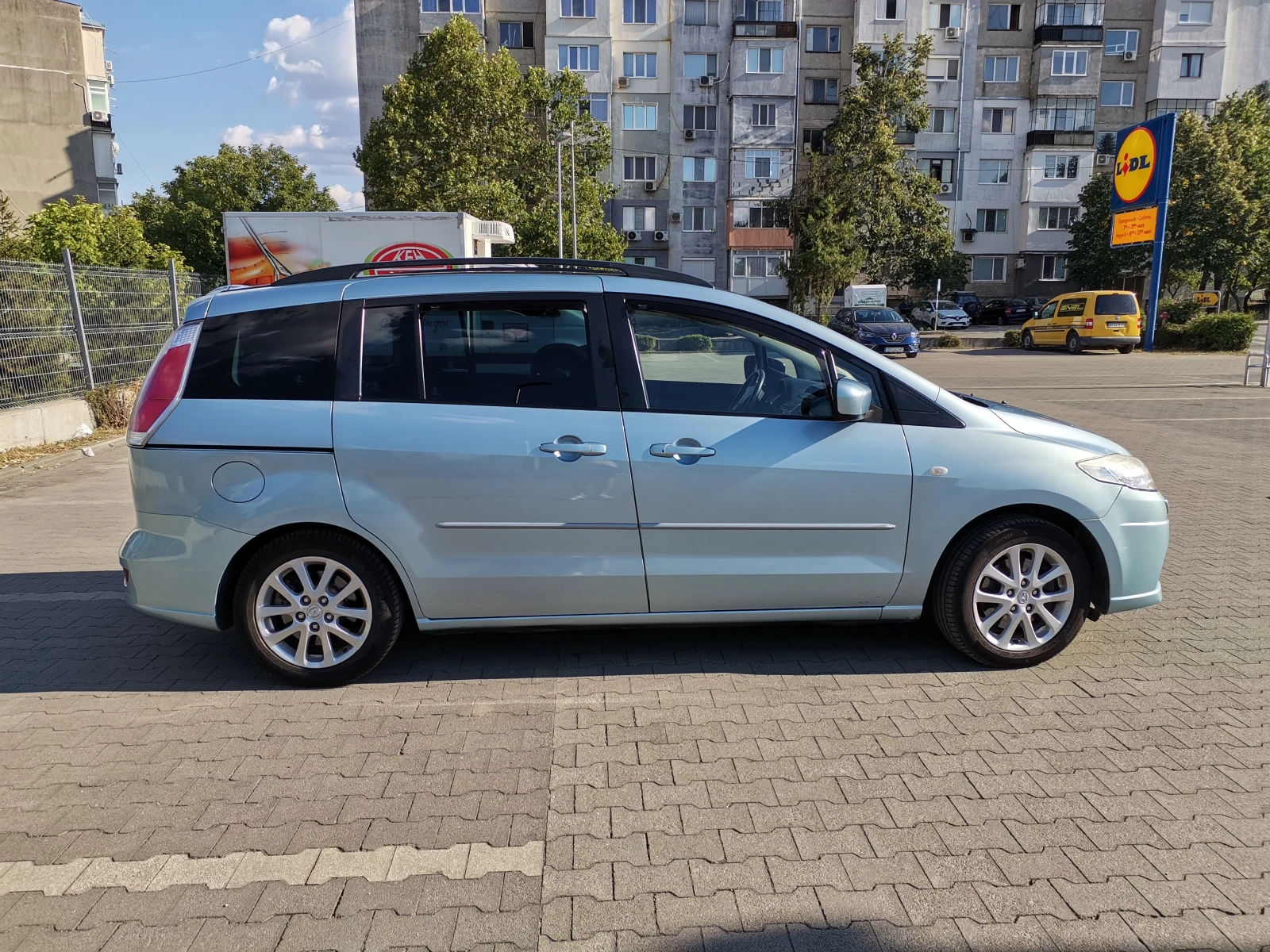 Mazda 5 2.0i 143hp газ/бензин, снимка 6 - Автомобили и джипове - 53940392