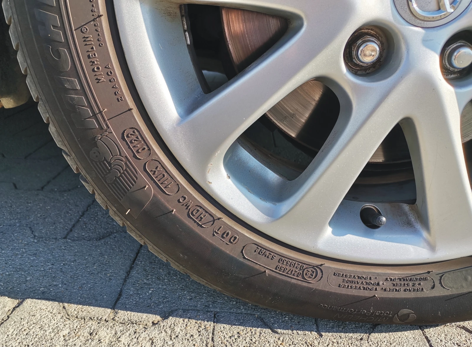 Mazda 5 2.0i 143hp газ/бензин, снимка 17 - Автомобили и джипове - 53940392